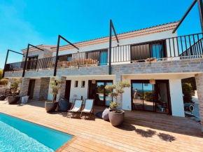 Contemporary Luxury Villa, near St Topez, Sea and Vineyard View -